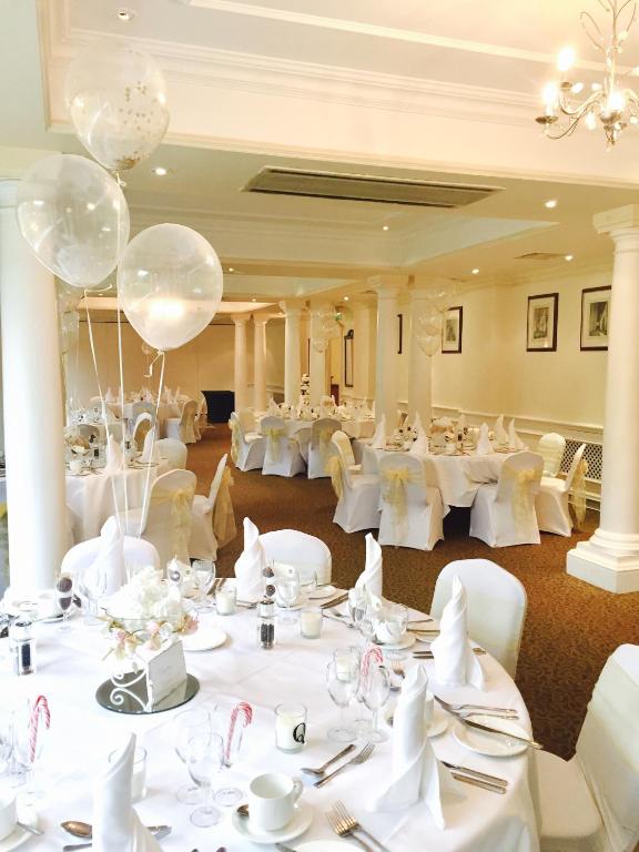 The Wessex Restaurant wedding reception